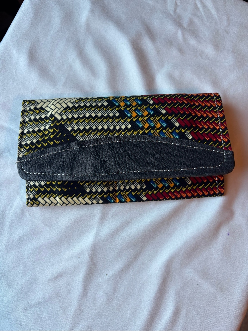 Stylish Multicolor Woven Clutch Wallet with Black Trim